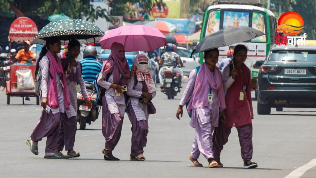 India Weather Alert – जम्मू कश्मीर में बारिश और गुजरात में लू