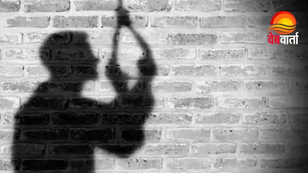 Kushinagar Youth Body Found Hanging कुशीनगर युवक शव