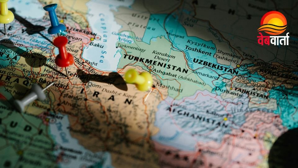 Pins on iran map-Global Peace Concept Image युद्ध नहीं शांति संदेश के साथ वैश्विक कूटनीति