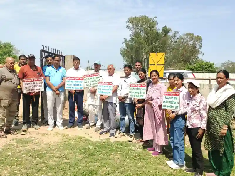 canal water pollution