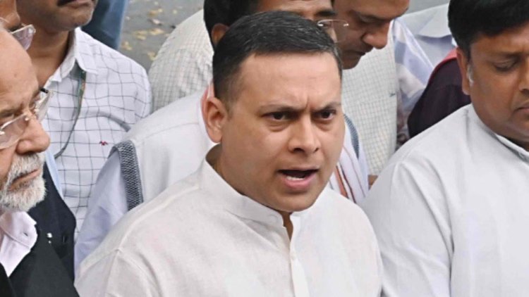 सुधार या सियासत?: TCM के राज्य सेवाओं में ज्यादा पद सुधार या सियासत?: TCM के राज्य सेवाओं में ज्यादा पद सृजन पर बवाल, BJP बोली- अधिकारियों को गुमराह कर रहीं ममता