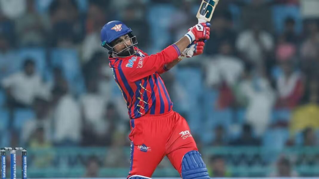 24 में 52, फिर 1 बॉल पर बचे थे 7; मोहम्मद शमी ने पलट दी बाजी; पढ़ें पूरा रोमांच