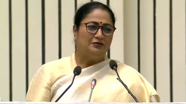 Delhi: दिल्ली सरकार 1300 श्रद्धालुओं कराएगी सोमनाथ की मुफ्त यात्रा, 30 अप्रैल को सीएम रेखा दिखाएंगी हरी झंडी