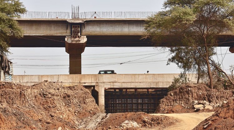 Indore: तीन एनएच मार्गों को अक्तूबर तक रास्ता देगा इंदौर का ट्रिपल लेयर ब्रिज, पचास हजार वाहन गुजरेंगे