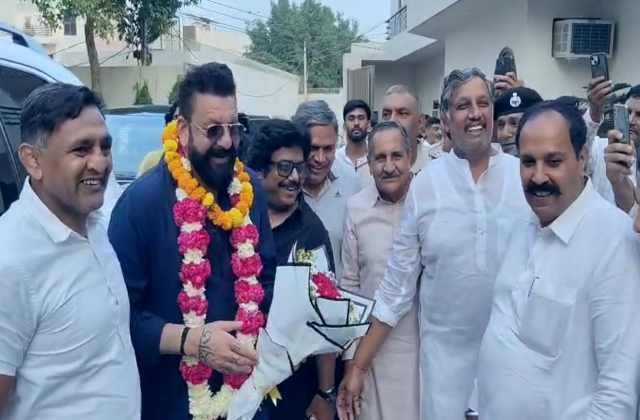 bahadurgarh-sanju-baba-surprise-visit-crowd