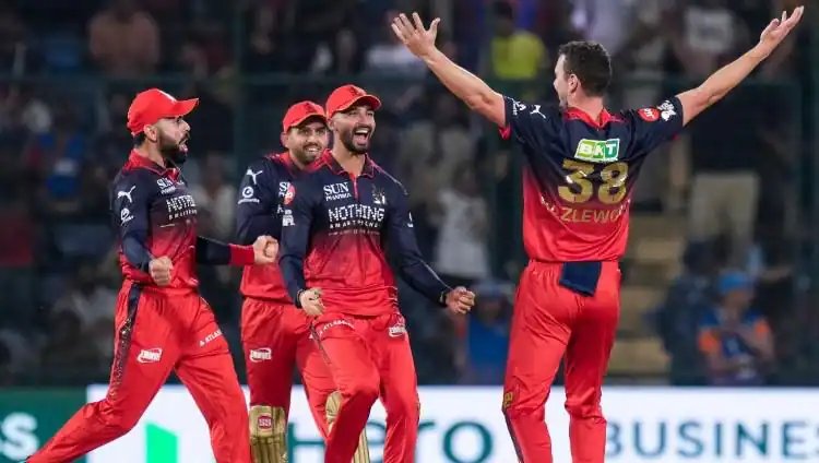 जीत के बाद हेजलवुड-भुवनेश्वर कुमार को लेकर ये क्या बोल गए देवदत्त पडिक्कल, कहा- 'दोनों गेंदबाजी