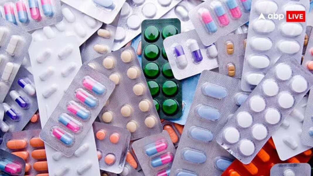 भारतीय फार्मा कंपनियों पर गिरी गाज, ट्रंप ने दवाओं पर लगाया 100 परसेंट टैरिफ