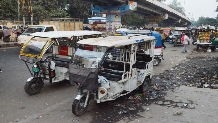 e-rickshaw: आज से दिल्ली में नए ई-रिक्शा नियम लागू; कौन से बदलाव होंगे, परिवहन विभाग की नई शर्तें क्या?