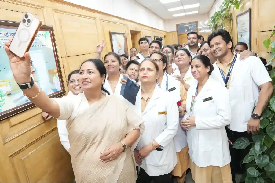 rekha-gupta-healthcare-workers-rights-delhi rekha-gupta-healthcare-workers-rights-delhi