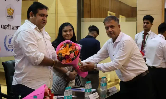 webvarta hindi patrakarita divas seminar samman samaroh delhi 6