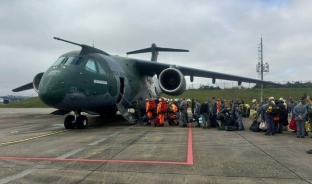 Brazilian military transport aircraft carrying rescue personnel, search dogs and humanitarian supplies for Venezuela earthquake relief