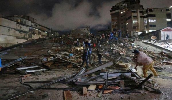 Rescue Operations Continue After Venezuela Earthquake Venezuela Earthquake Death Toll rises as rescue teams search collapsed buildings in Caracas and La Guaira