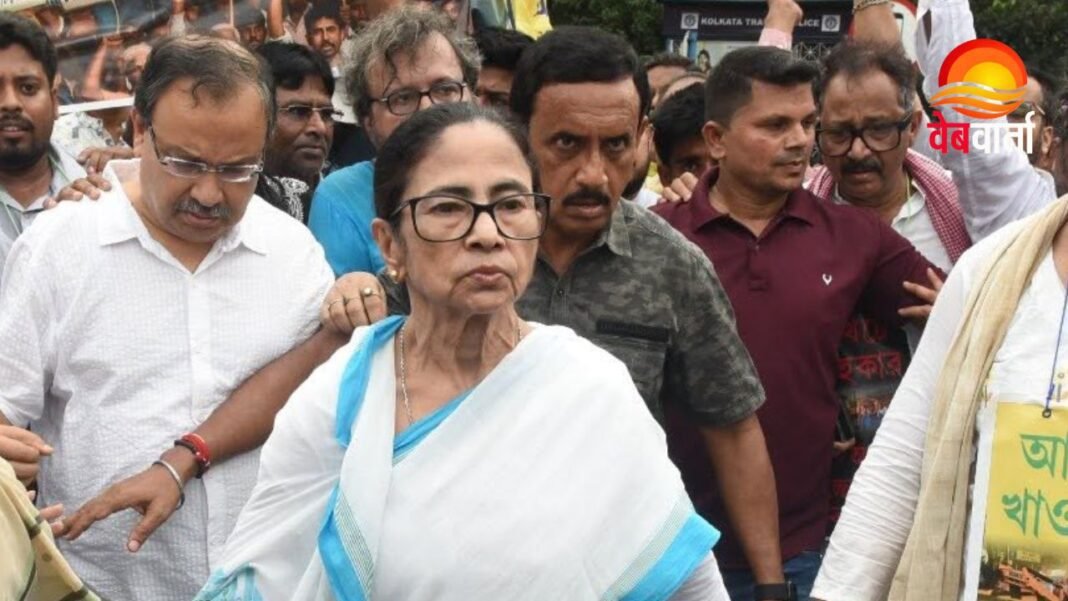 TMC Crisis 2026 में ममता बनर्जी के सामने राजनीतिक संकट