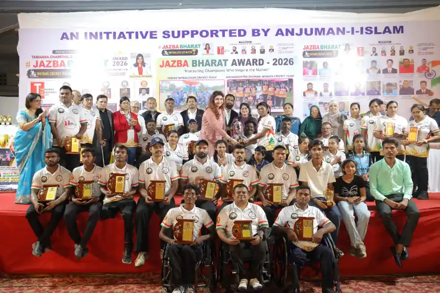 jazba-bharat-awards-disabled-cricket-players-honoured-mumbai-1 मुंबई में आयोजित जज़्बा भारत अवॉर्ड्स समारोह में सम्मानित किए गए व्हीलचेयर क्रिकेट खिलाड़ी और उपस्थित अतिथि