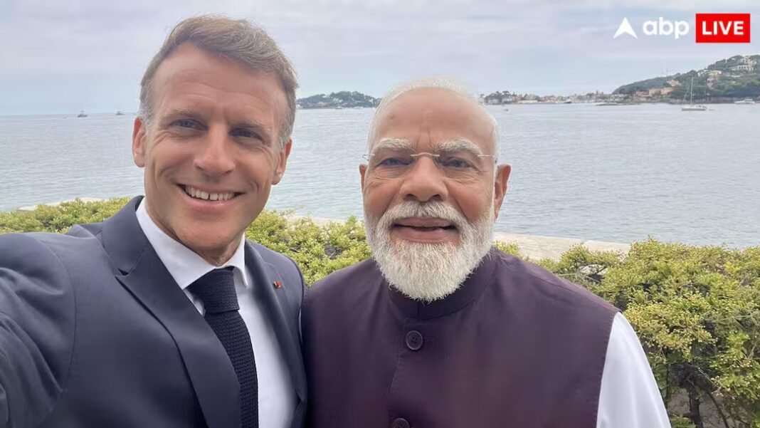 पीएम मोदी संग सेल्फी, गले मिले, मजबूत बॉन्डिंग, पीछे बज रहा आरी आरी आरी... मैक्रों ने शेयर किया