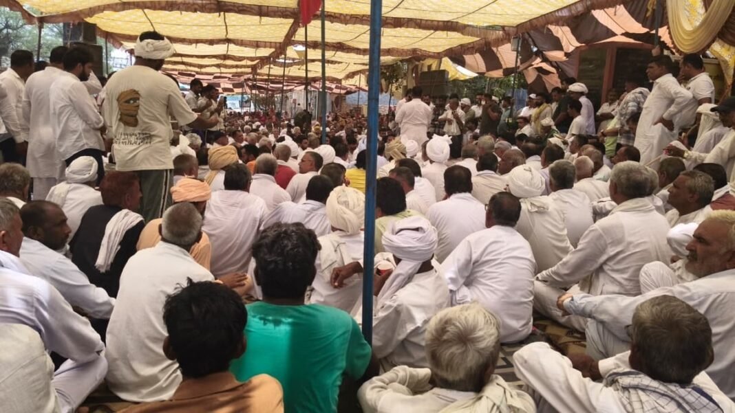 हांसी में जल विवाद: चानौत आंदोलन में जुड़ेंगे 26 गांव, हांसी में जल विवाद: चानौत आंदोलन में जुड़ेंगे 26 गांव, 168 दिन की रणनीति बनाई; रोघी-बूरा खाप के गांव देंगे साथ