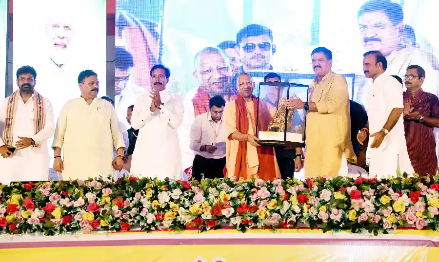 बेटियों की सुरक्षा में सेंध लगाई तो जेल या जहन्नुम में से एक चुनना होगा: CM योगी आदित्यनाथ