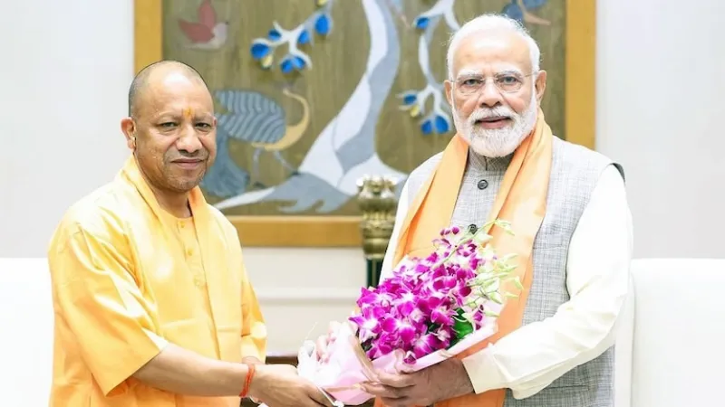 पीएम मोदी के जन्मदिन पर योगी की शुभकामनाएं, सेवा और स्वदेशी से विकसित भारत का संकल्प