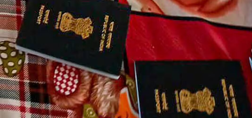 ठाणे में दो देशों के पासपोर्ट रखने के आरोप में मामला दर्ज