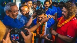 गोल्ड मेडल जीत स्वेदश लौटी पुरुष हॉकी टीम, कप्तान हरमनप्रीत ने कहा- हमने पूरे टूर्नामेंट में दबदबा बनाया 1 Sports 06 3